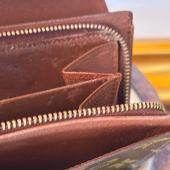 Louis Vuitton Monogram Brown Wallet - Picture 12 of 16